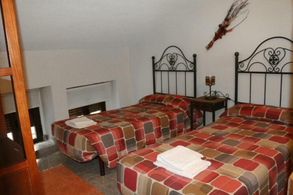 Casa Rural Los 2 Yugos Navaluenga Bagian luar foto